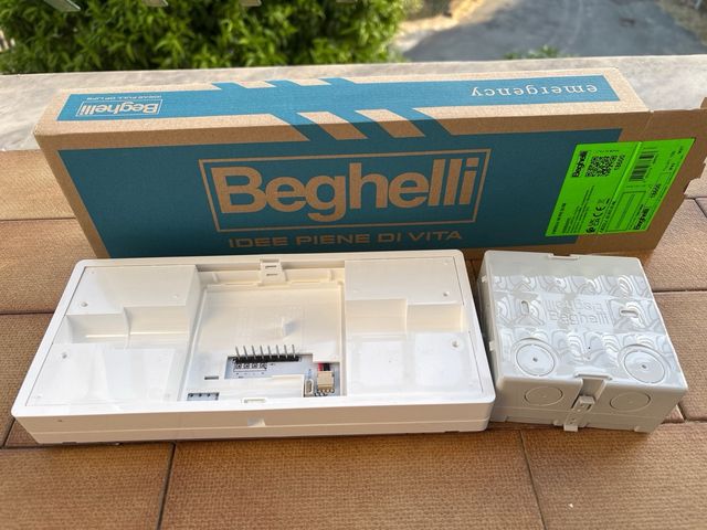 Luce emergenza Beghelli 18600 IP42