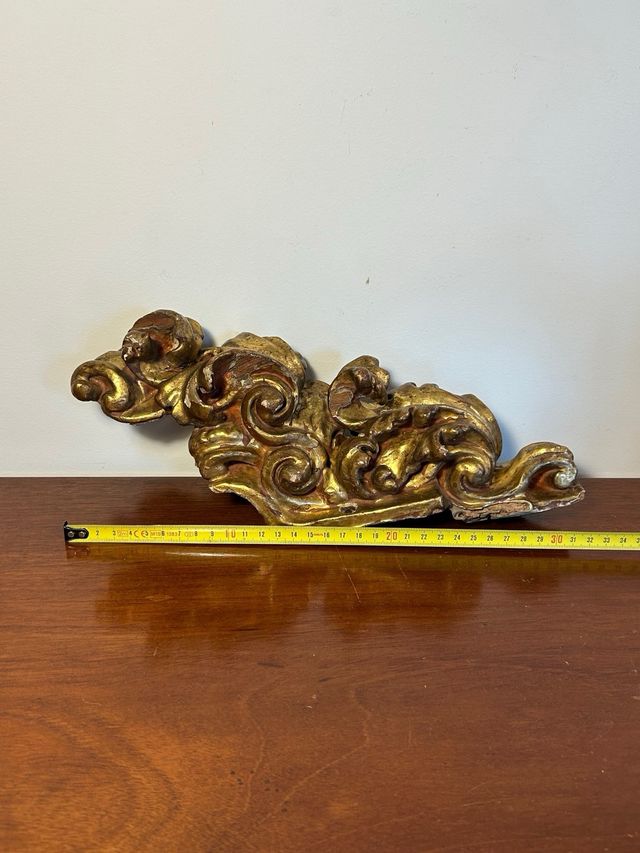 Antigua ménsula de madera. Siglo XVIII