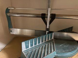 Sierra ingletadora de banco