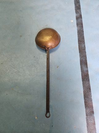 Cazo de  latón y hierro antiguo