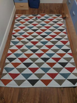 Alfombra triangular multicolor