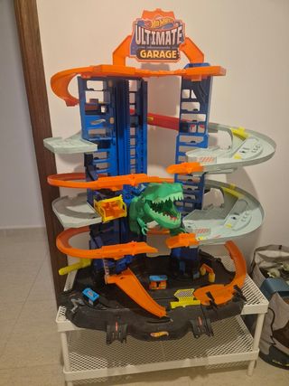 Hot Wheels Ultimate Garage T-Rex
