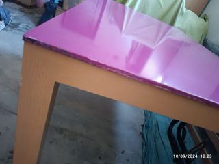 Mesa comedor rosa - Madera