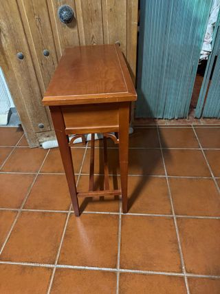 Aparador con espejo - Madera,