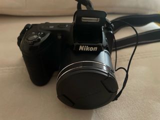 Cámara Nikon Coolpix - 26x Zoom