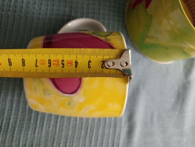 Taza y lata de galletas - ranas