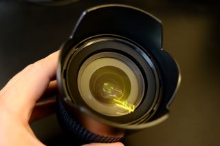 Nikkor 18-105mm f 3.5-5.6G VR + parasol HB-32