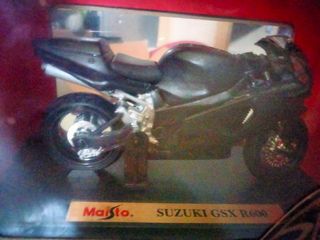 2 Motos Maisto 1:18 Suzuki GSX-R600 y GSX-R1000