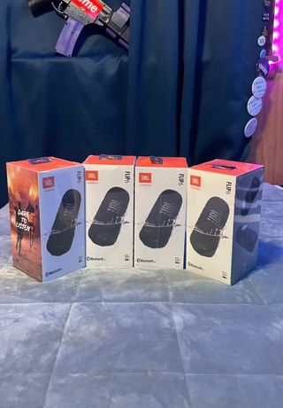 Altavoces JBL GO3 y JBL Clip4