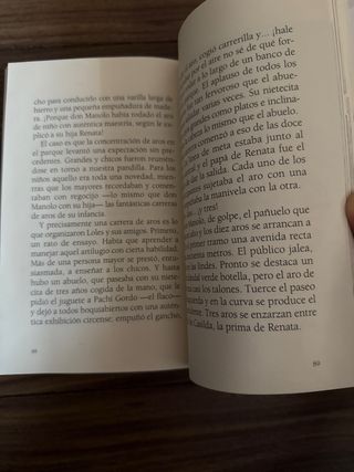 Renata toca el piano, estudia inglés y etcétera...