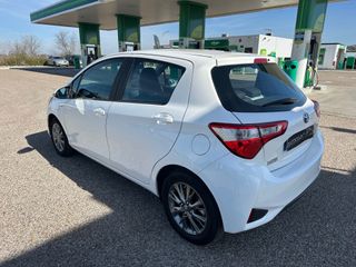 TOYOTA Yaris1.5 100H Active hybrid -Impecable !!