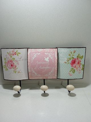 Perchero pared vintage. 3 ganchos.Decorativo!!