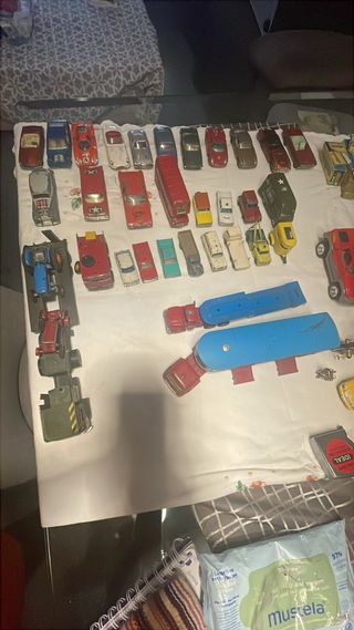 Auto d'epoca in miniatura