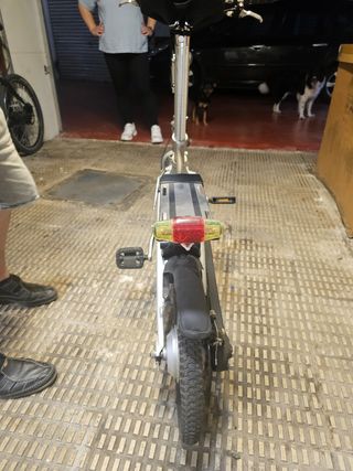 Bicicleta eléctrica plegable