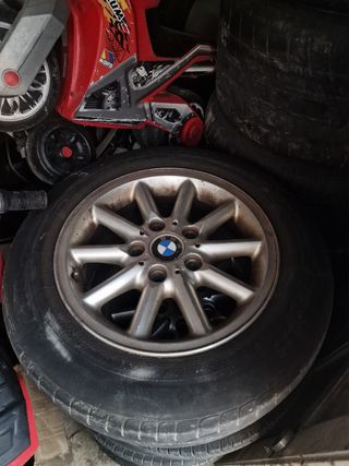 Vendo o cambio Llantas BMW 5x120 205/60/15