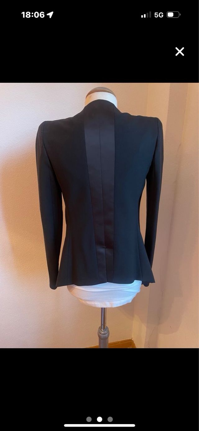 Chaqueta negra con detalles en raso T S 36/38