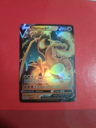 Carta Charizard V Pokémon