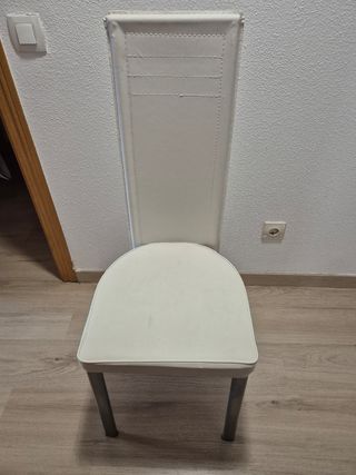 Tavolo e sedie da pranzo allungabili marroni