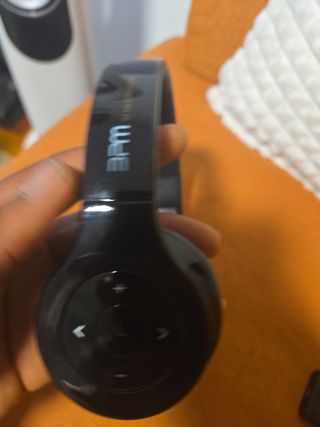 Auriculares inalámbricos negros