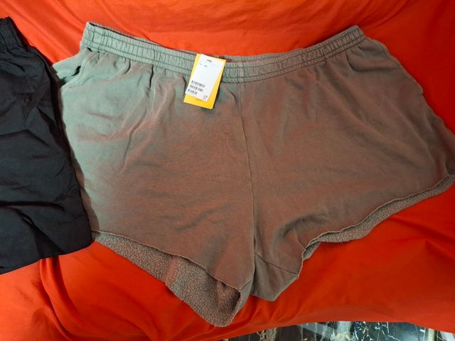 Shorts nuevos - Negro y Gris - Talla M