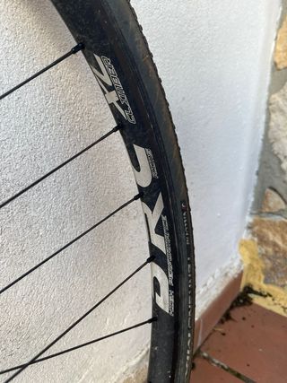 Ruedas Gravel TUBELES 11V Shimano