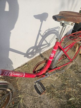Bicicleta bh original roja antigua de casa