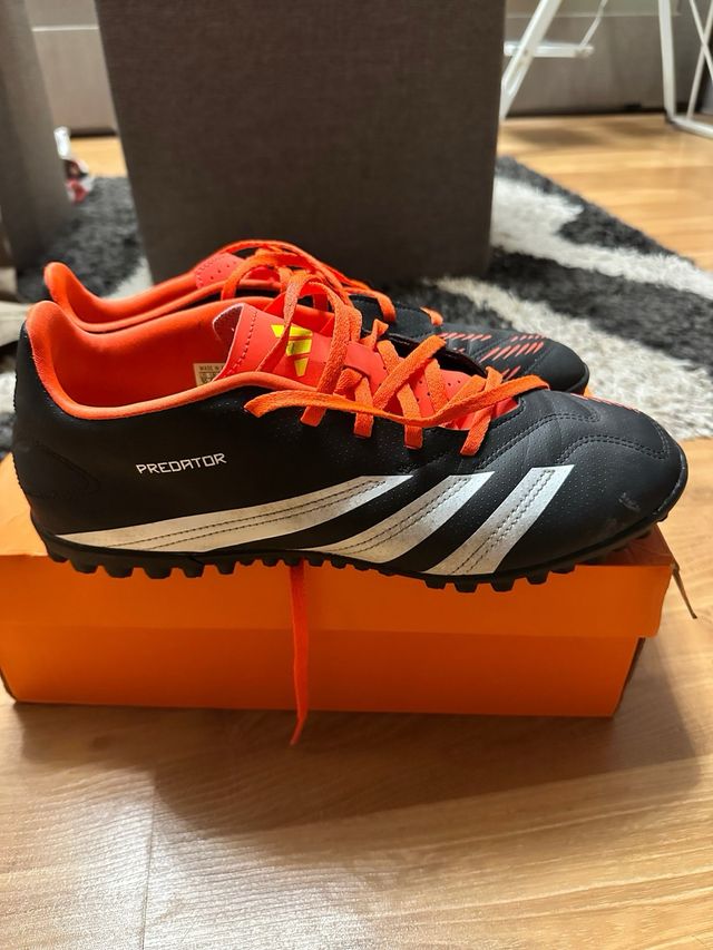 Adidas Predator - Fútbol Multitaco