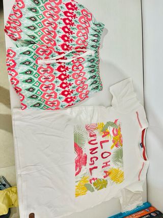 Conjunto bañador y camiseta niño