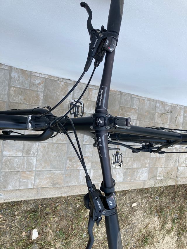 Bicicleta Musing Twinroad Lite – Shimano Deore XT