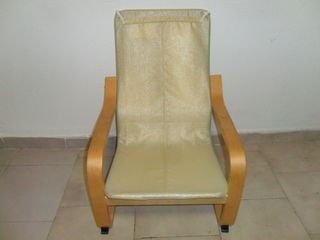 Silla infantil beige madera 10€