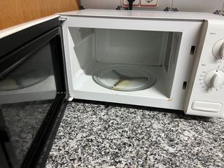 Microondas blanco - 800W