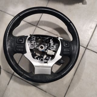 Volante Lexus NX300h - Piel