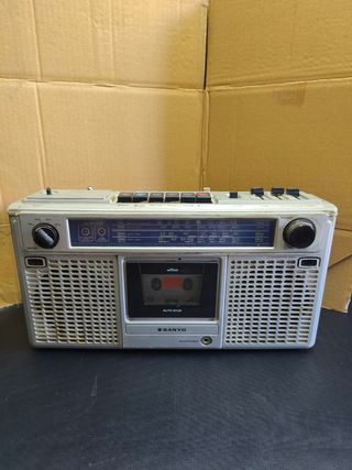 Radio Cassette Sanyo M9902K