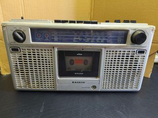 Radio Cassette Sanyo M9902K