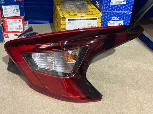 Piloto Nissan Micra K14