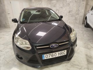 Ford Focus MOTOR NUEVO - AUTOMÁTICO 2014
