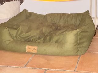 Cama perro verde oliva pequeña-mediana