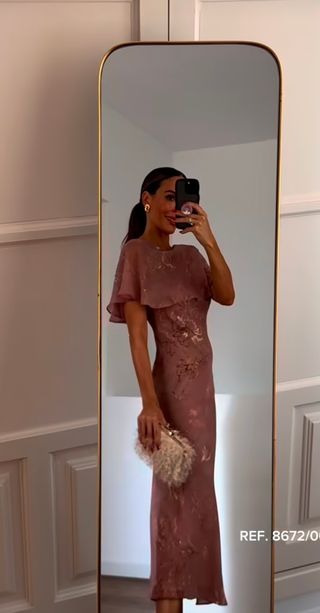 Vestido de fiesta o evento largo de Zara.