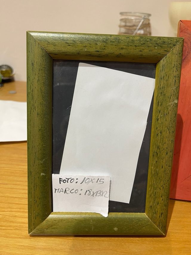 5 Marcos fotos. madera 10x15 Son cinco marcos.