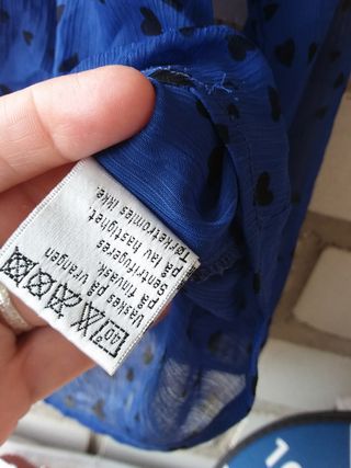 Blusa azul c/estampado corazones mujer 40