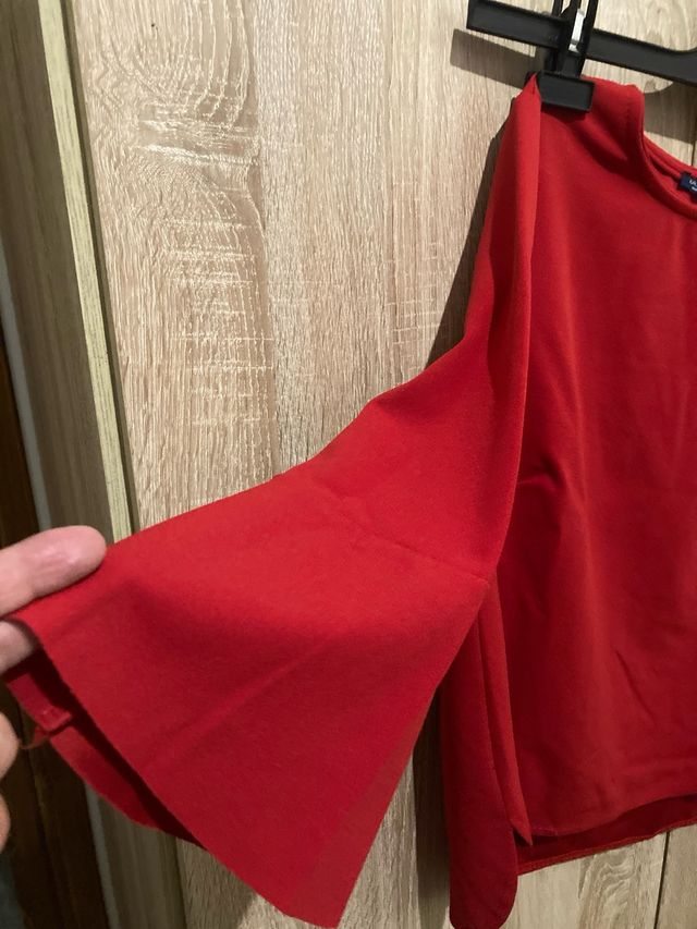 Blusa rossa manica 3/4