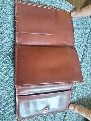 Monedero billetero marrón efecto cocodrilo