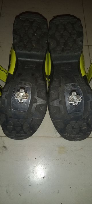 Botines con calas  bici MTB usados