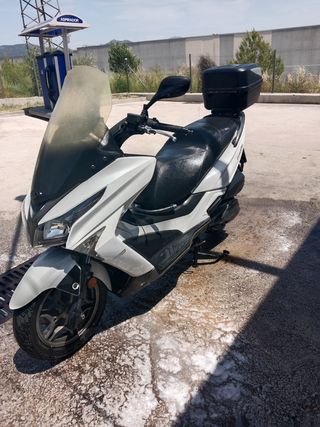 Kymco Grand Dink 300 - único dueño