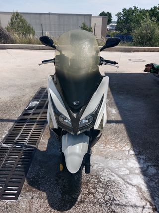 Kymco Grand Dink 300 - único dueño