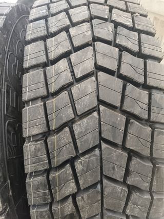 4. 315/70R22.5 154/150L-152/148M