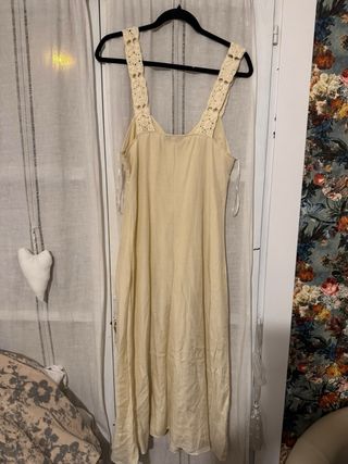 Vestido Zara crochet beige talla M