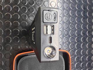 Arrancador de batería de coche nuevo
