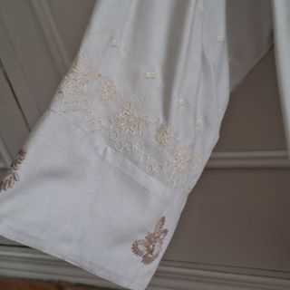 Kimono corto, Natura