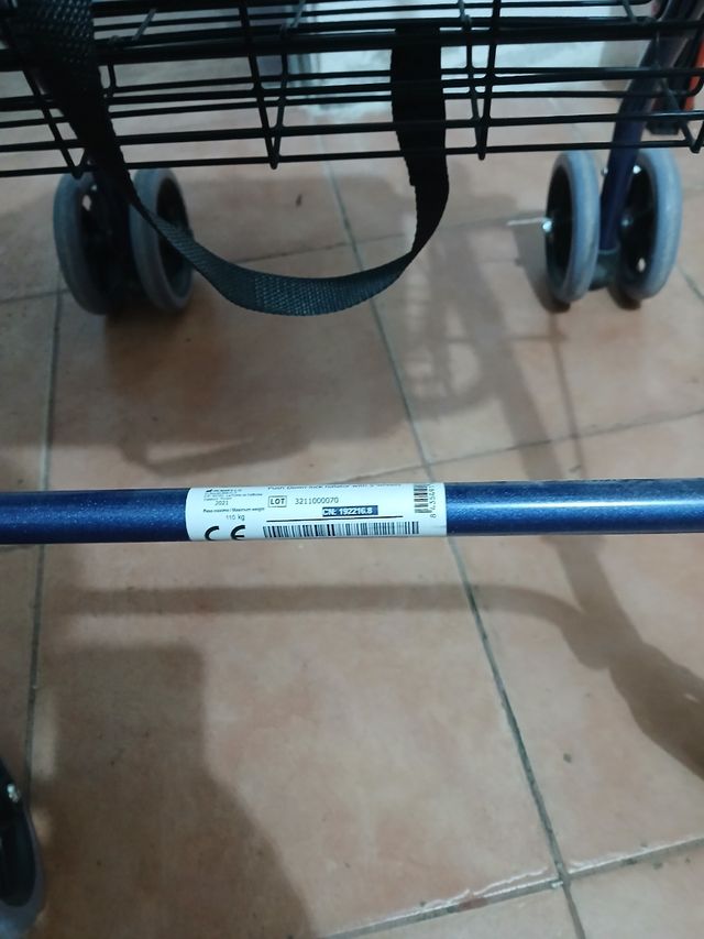 Andador + Asiento + Cesta NUEVO